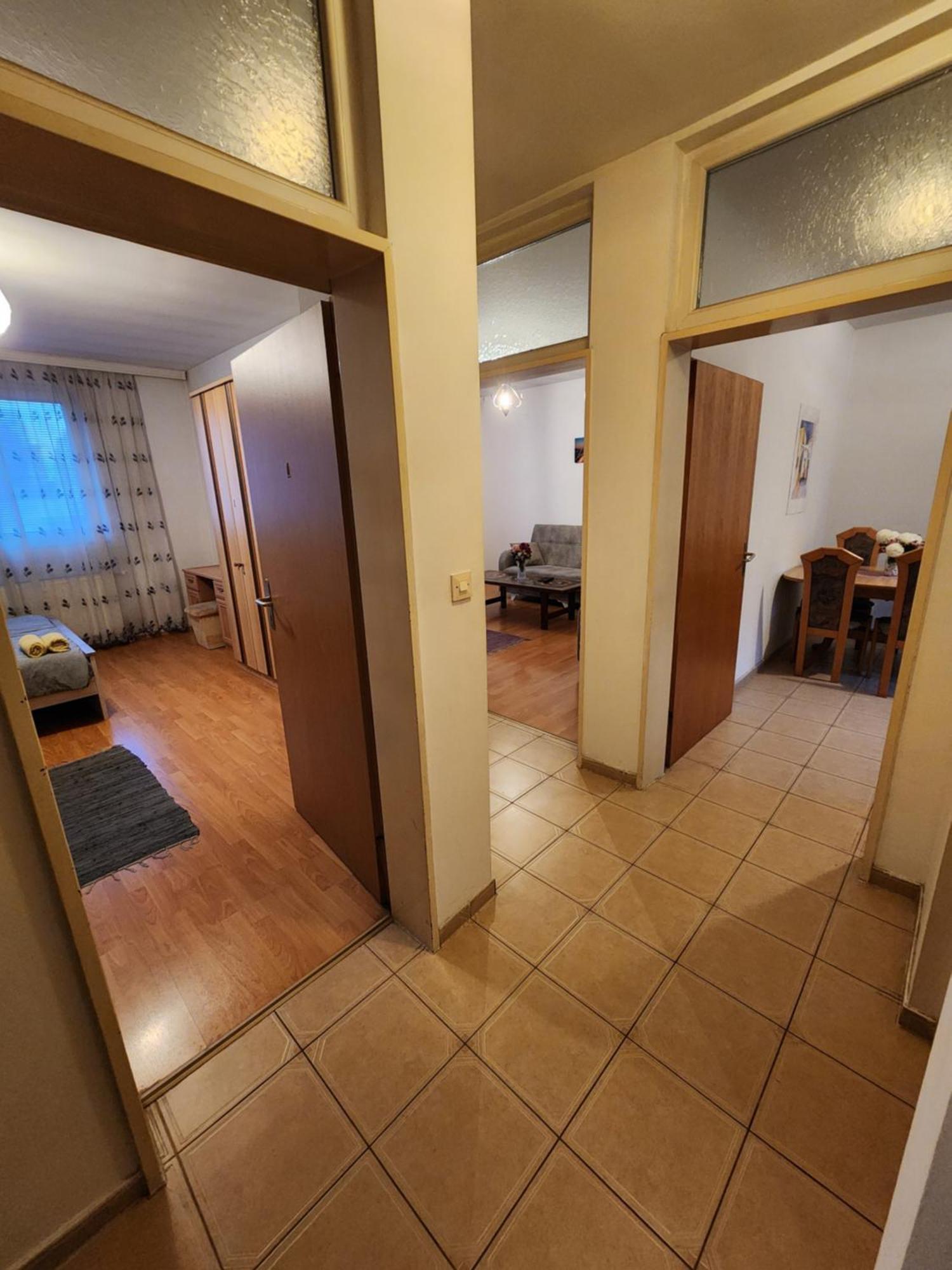 City Park Apartments พริสตีนา ภายนอก รูปภาพ