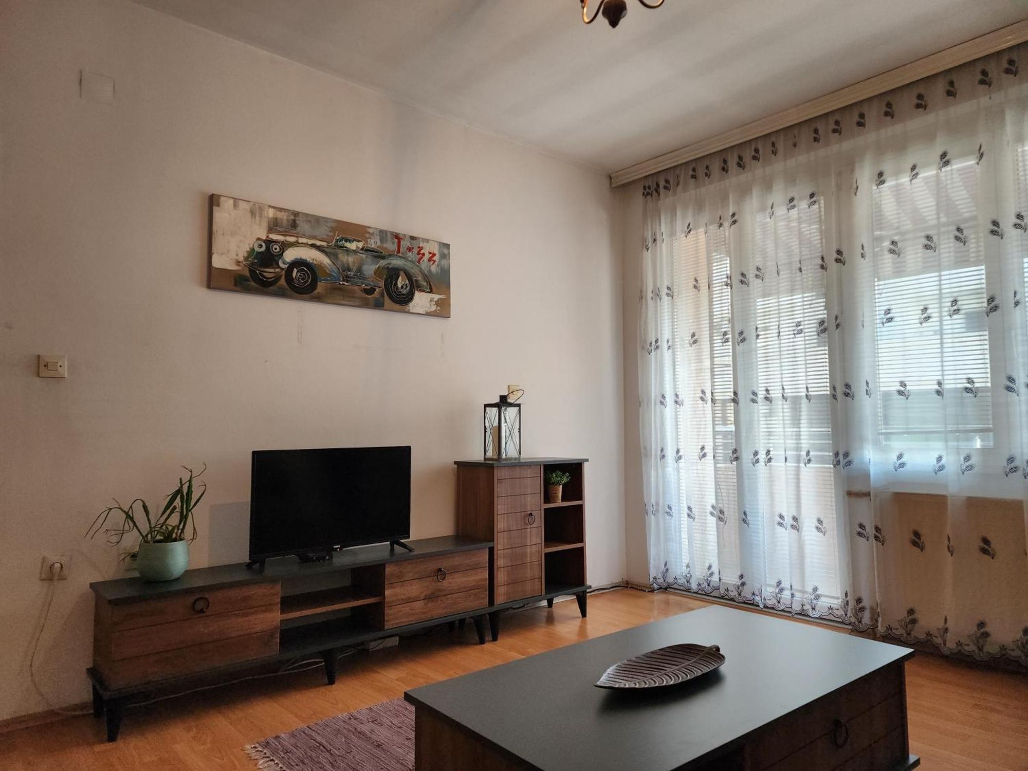 City Park Apartments พริสตีนา ภายนอก รูปภาพ